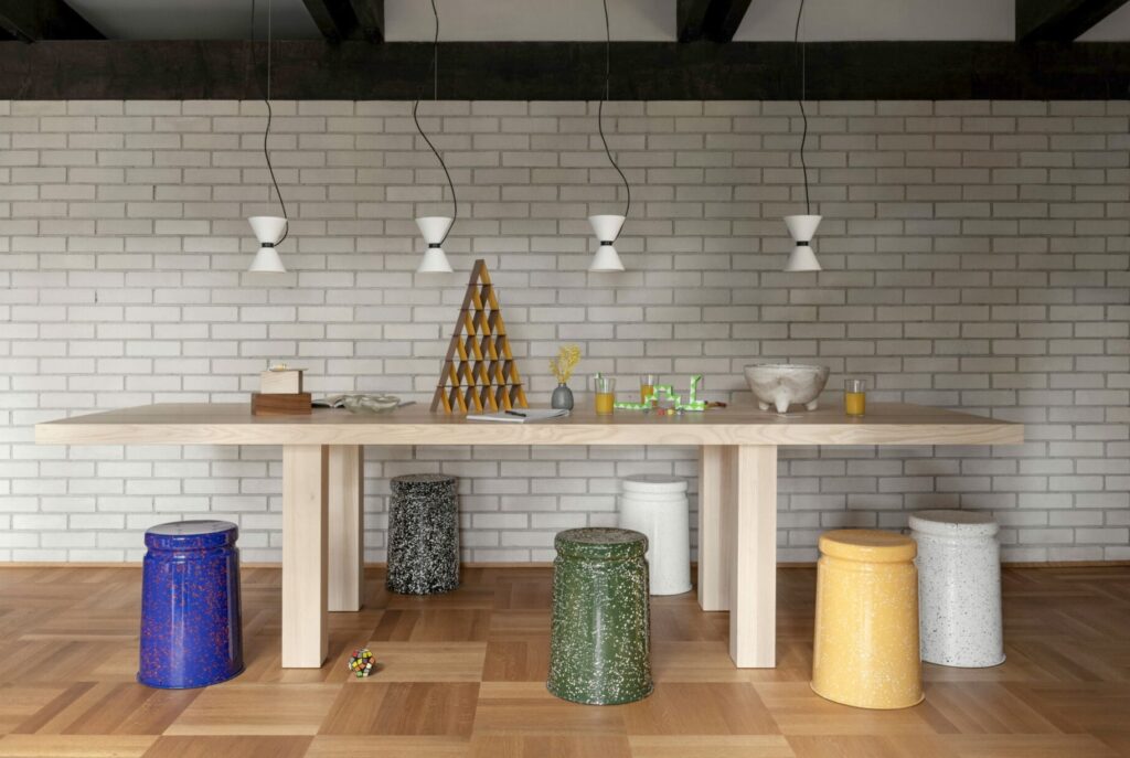 Mobilier inclusif famille espace modulable